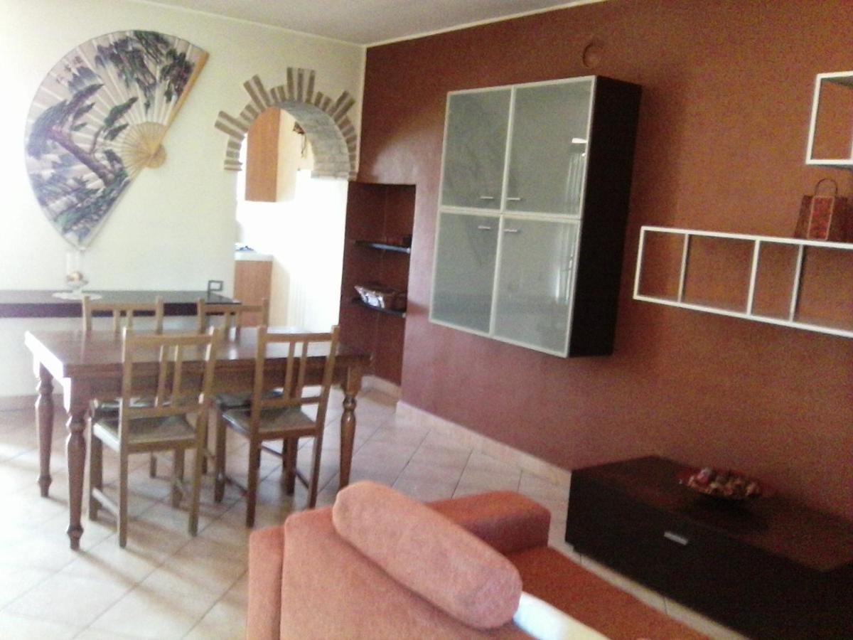 Appartamento In collina Riparbella Esterno foto