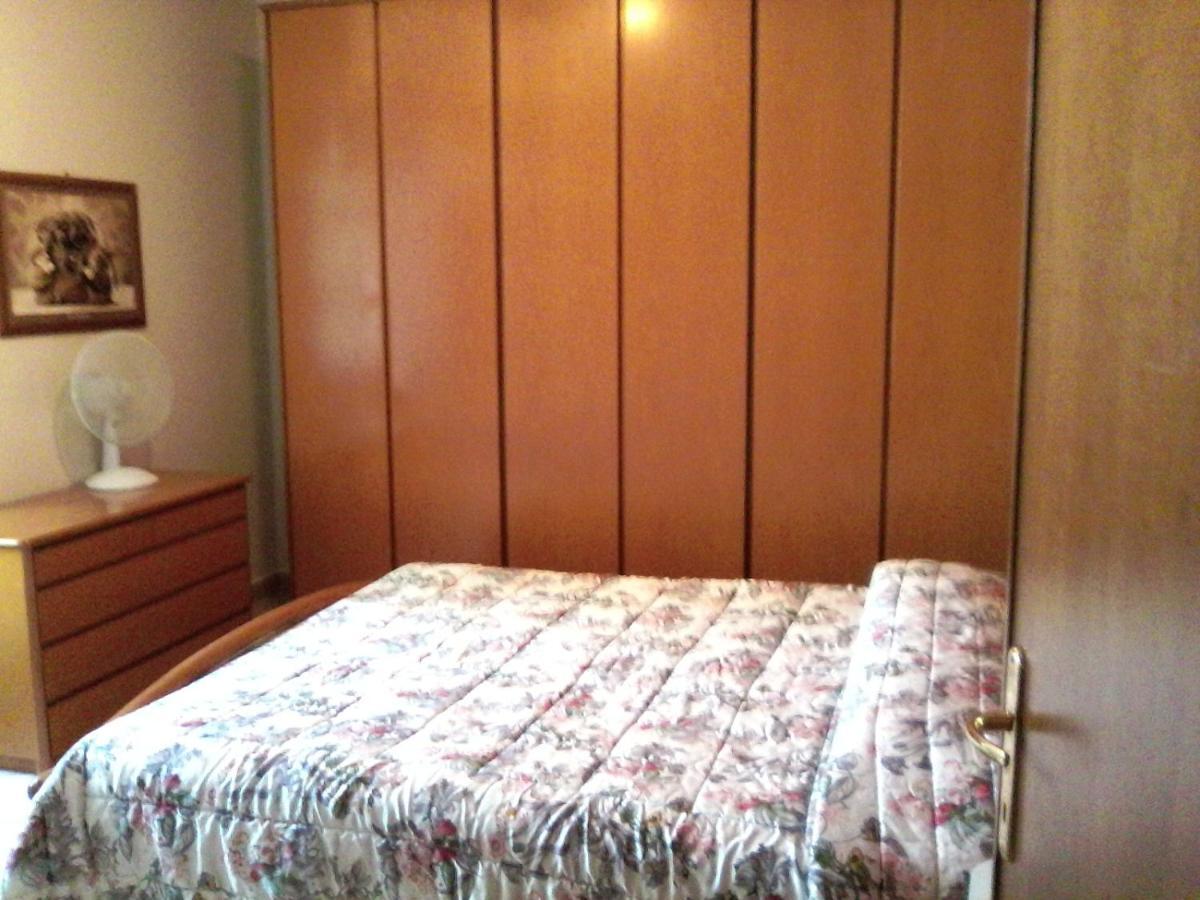Appartamento In collina Riparbella Esterno foto